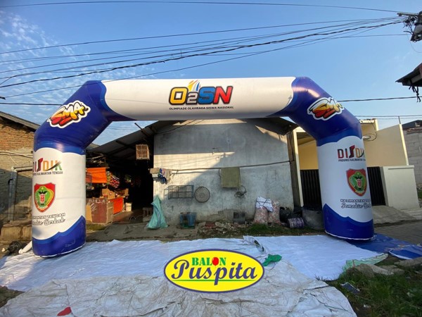 balon gate semarang